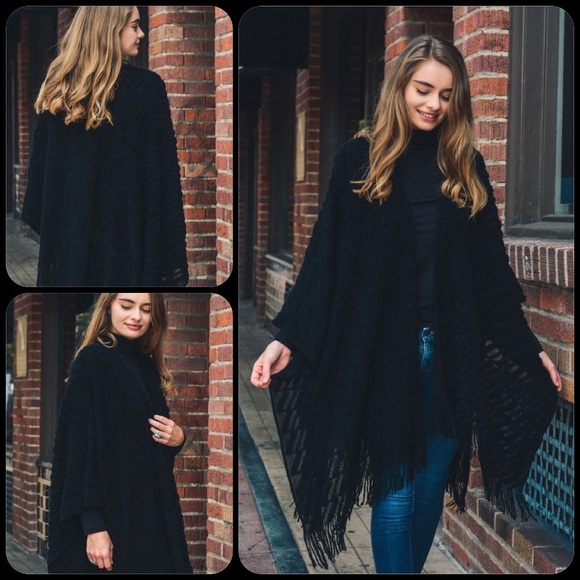 Diagonal Knit Ruana - Picture 4 of 6